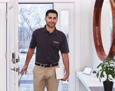 scm-Half_Image_Module 4-Mobile - xfinity worker front door